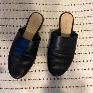 Aldo slides